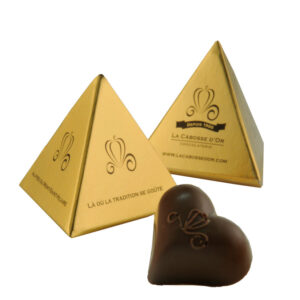 Boîte pyramide avec coeur praliné lait - sans gluten