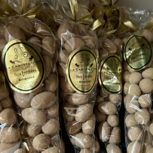 Noix enrobées de chocolat